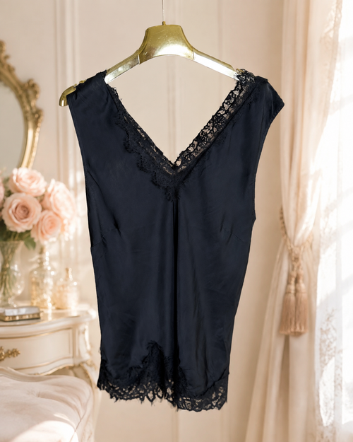 Premium Viskose-Top mit Spitze im Vintage-Look – Made in Italy